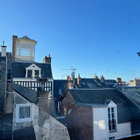 Madeleine Renovee Hyper Centre